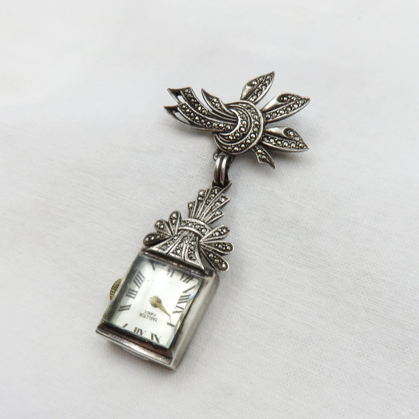 Art Deco Watch Brooch 17 jewel movement