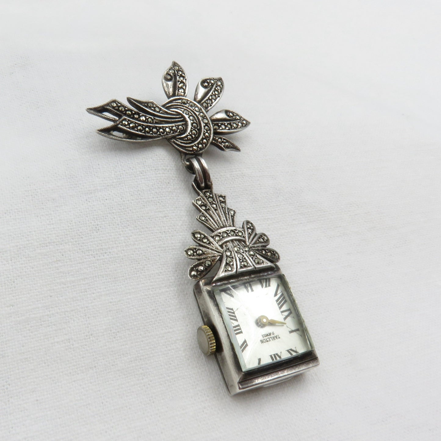 Art Deco Watch Brooch 17 jewel movement