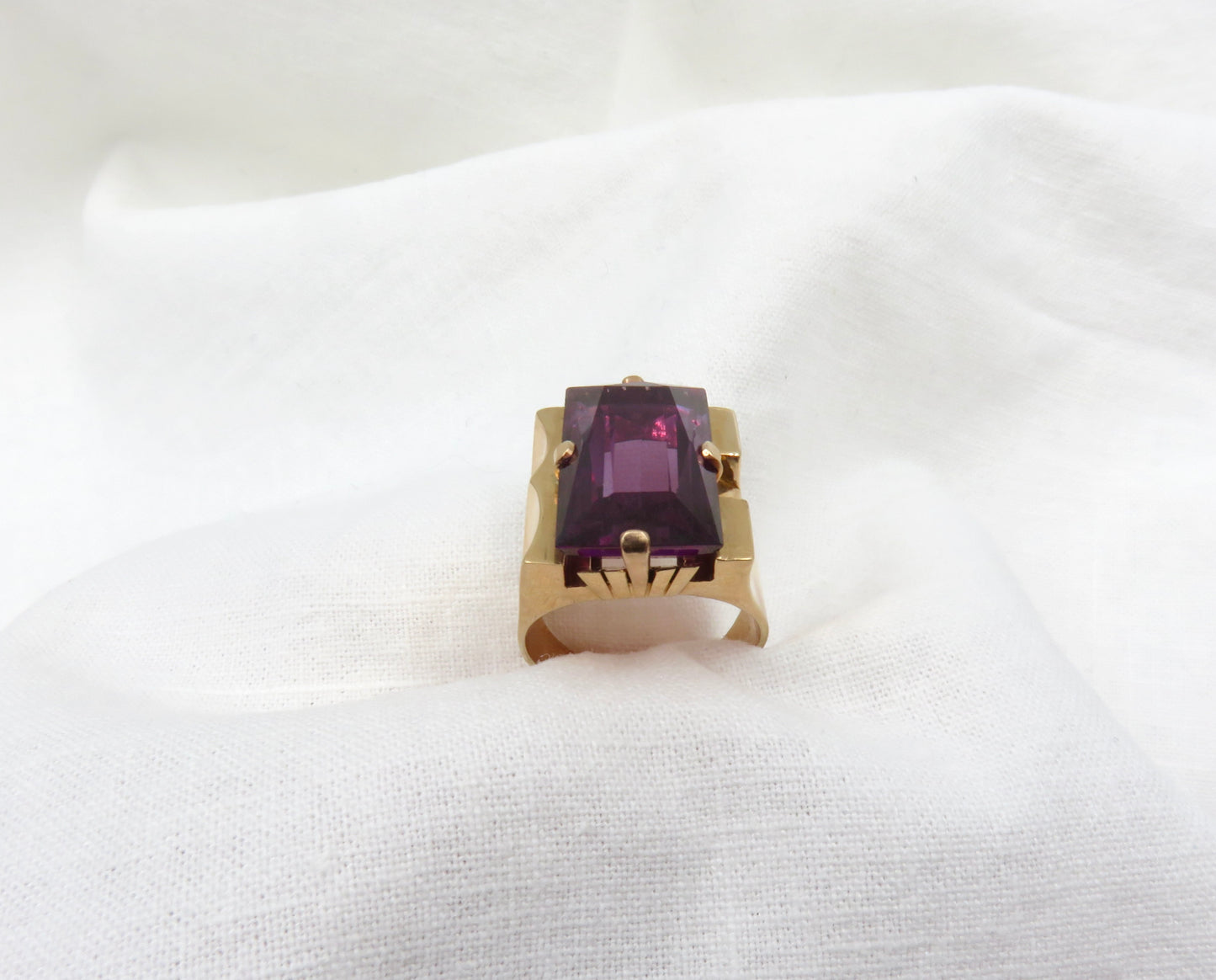 Circa 1940 20.50 Carat Synthetic Color Change Sapphire RIng set in 18KT Rose Gold.