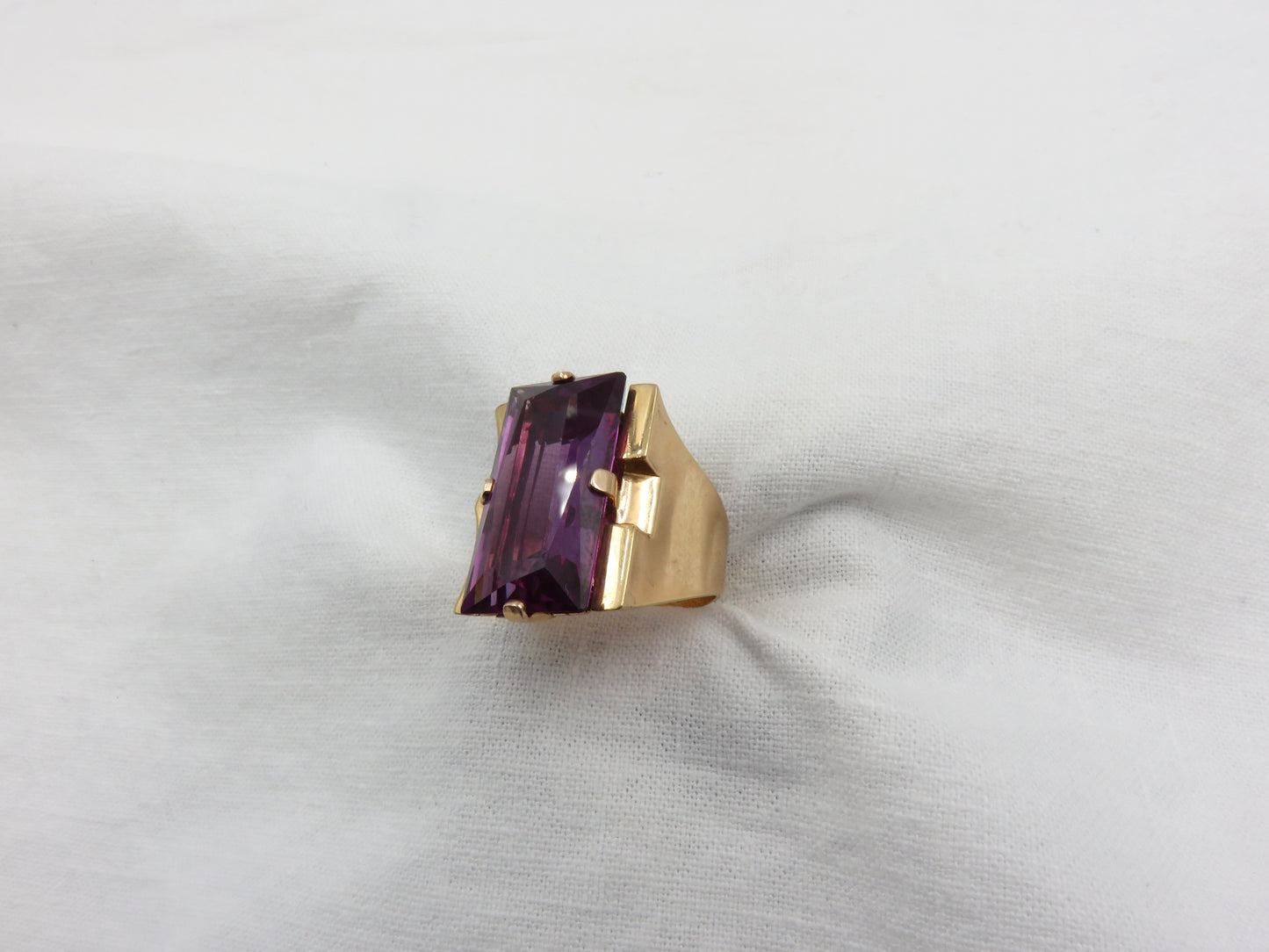 Circa 1940 20.50 Carat Synthetic Color Change Sapphire RIng set in 18KT Rose Gold.