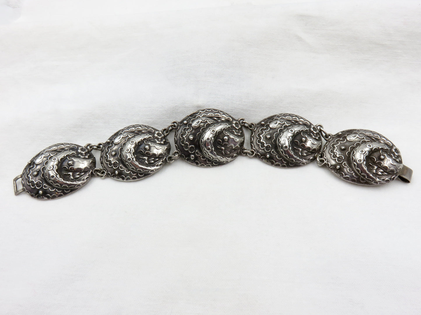 Circa 1950 Danecraft Sterling Silver Oval Link Bracelet