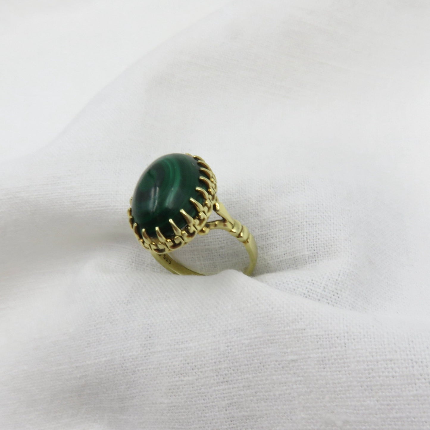 Circa 1950s Green Malachite Cabochon ring set in 14KT Gold