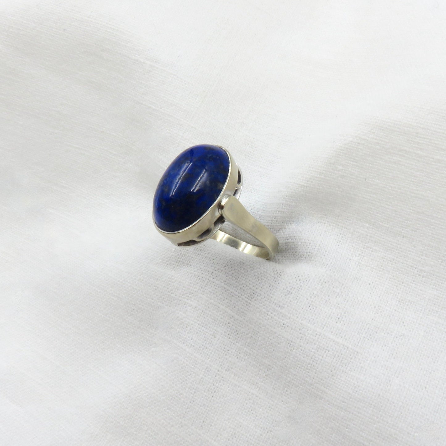 Circa 1910 Lapis Cabochon 14kt White Gold Ring