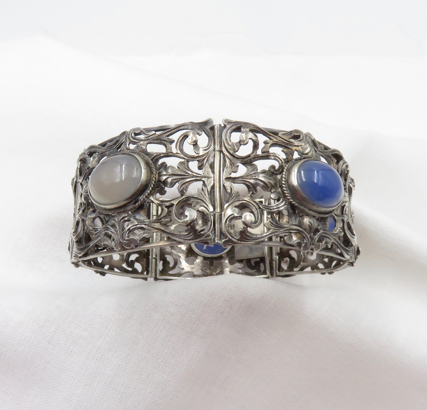 Circa 1910.  Silver Filigree and Chalcedony Link Bracelet