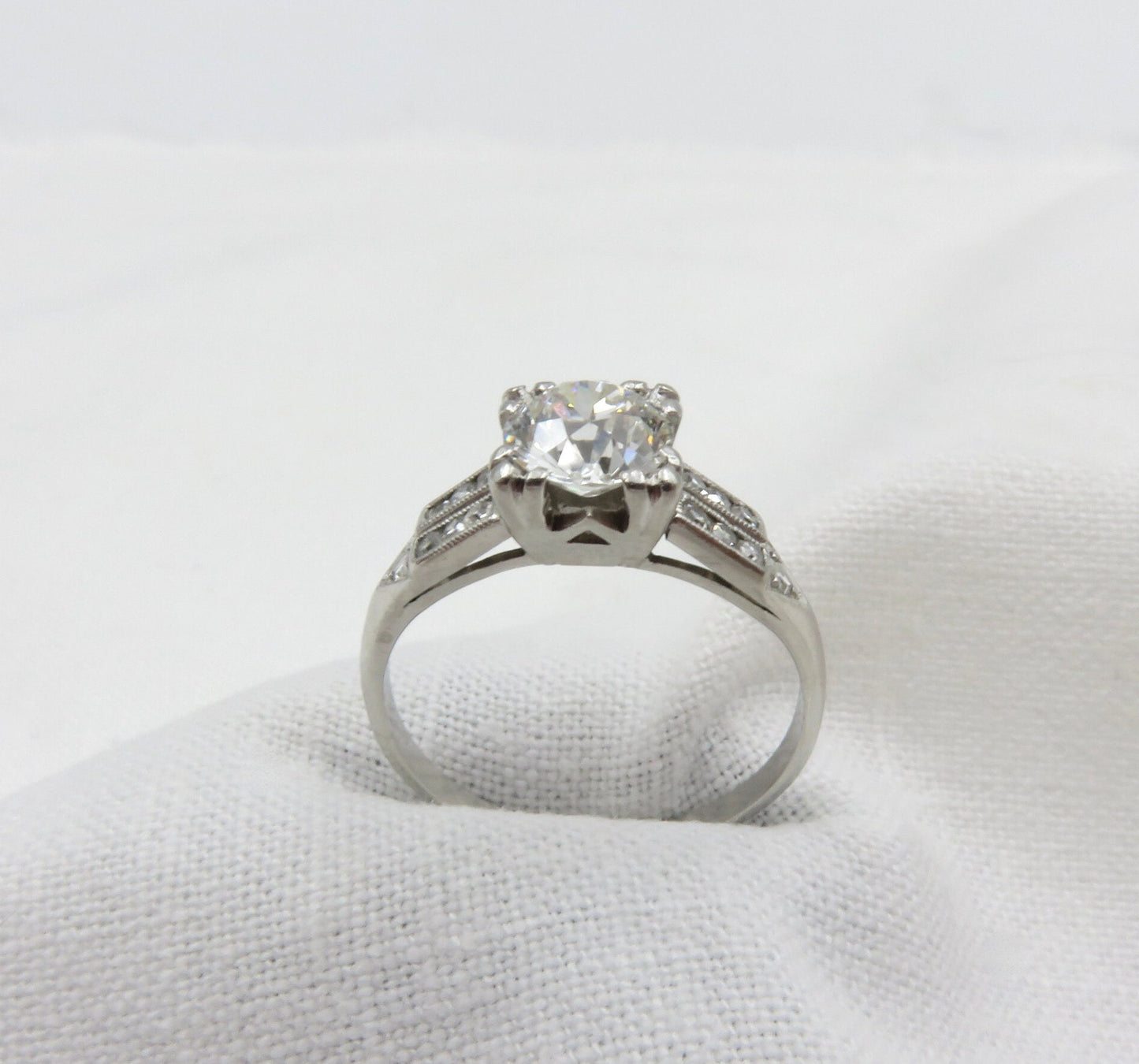 Art Deco Era 1.03 carat Old European Cut Diamond Engagement Ring