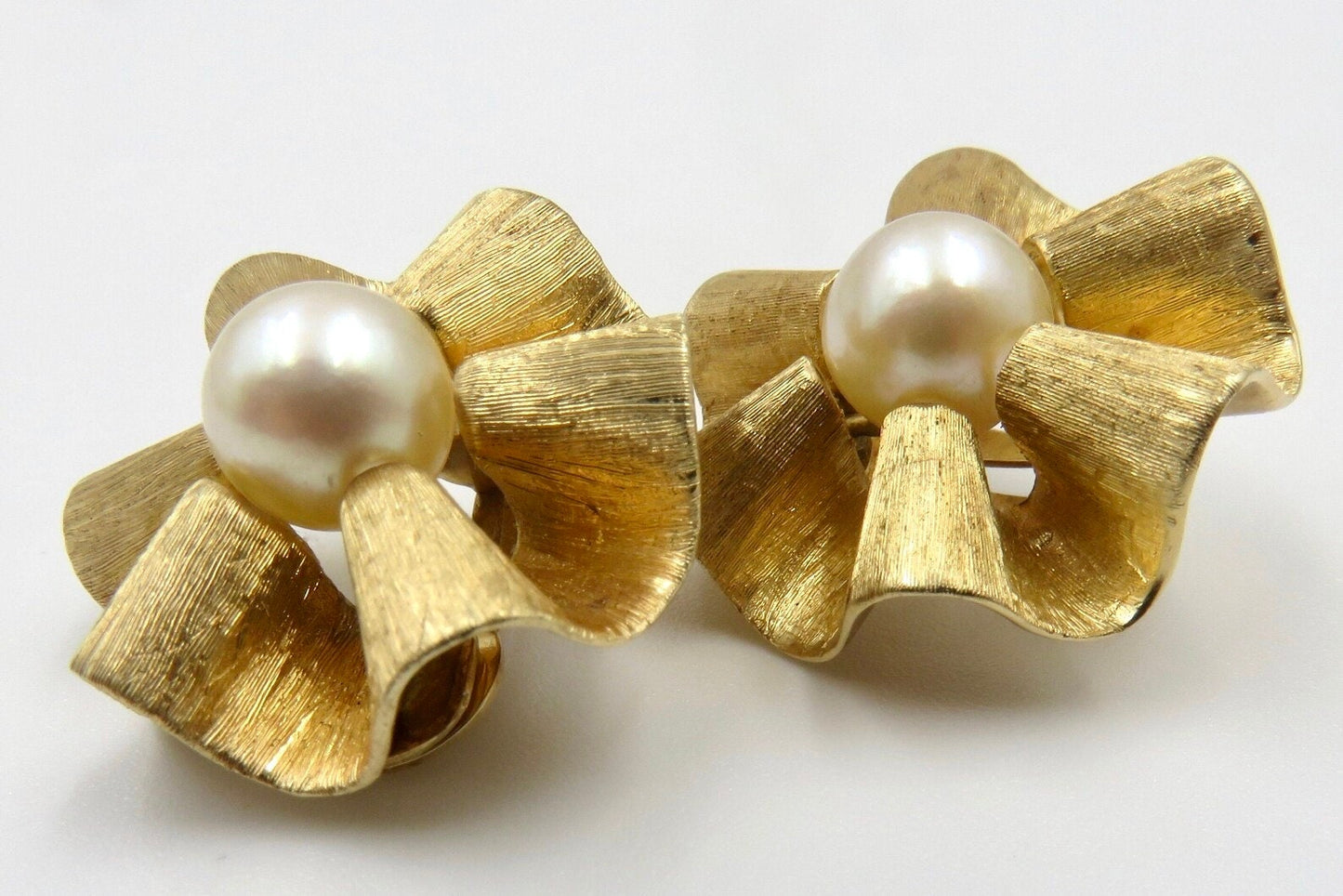 Vintage 14kt Gold and Cultured Pearl Earrings