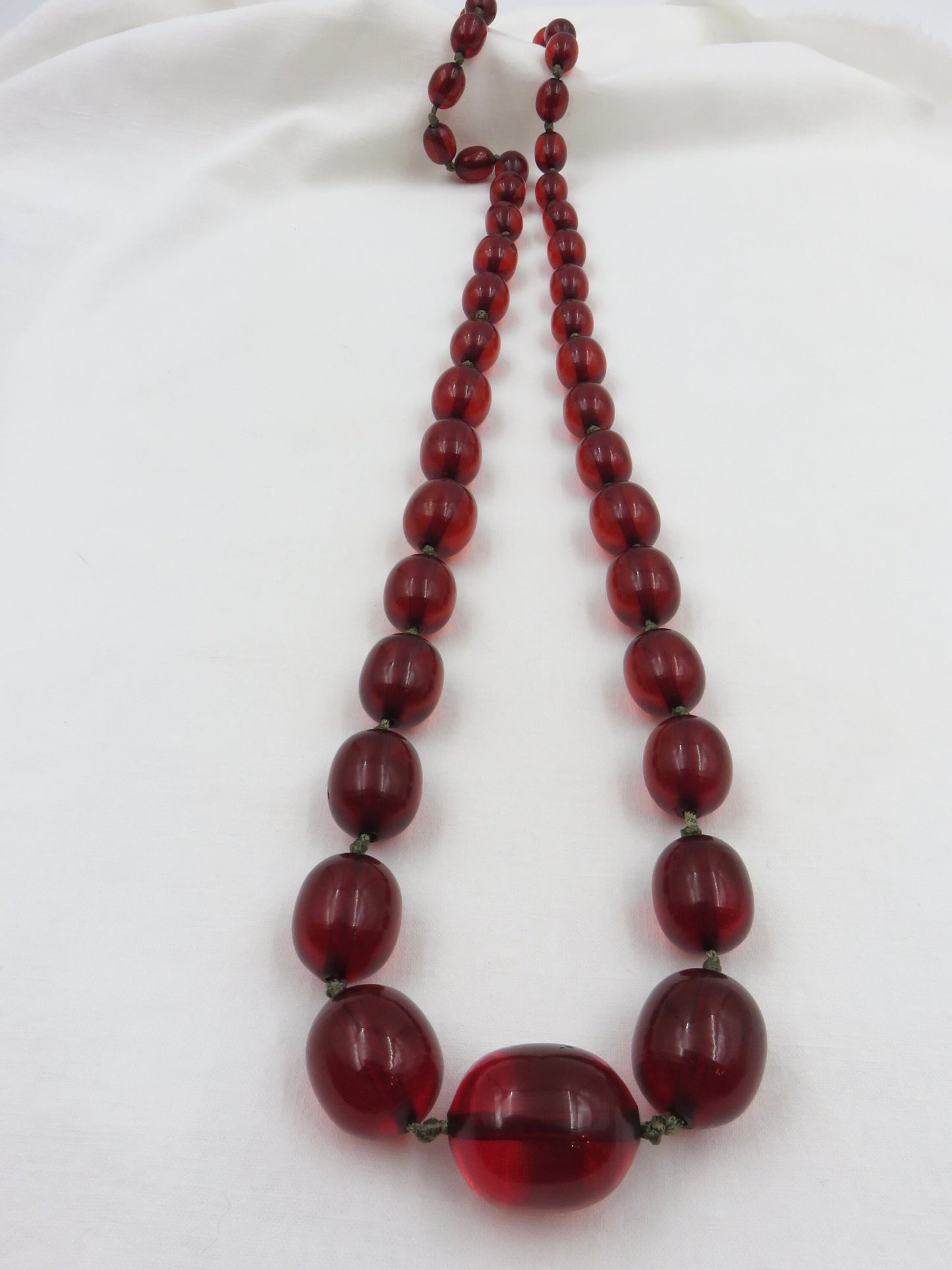 Vintage Red Bakelite Necklace